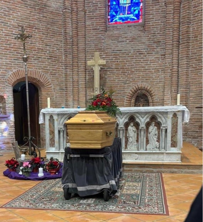 CERCUEIL EGLISE